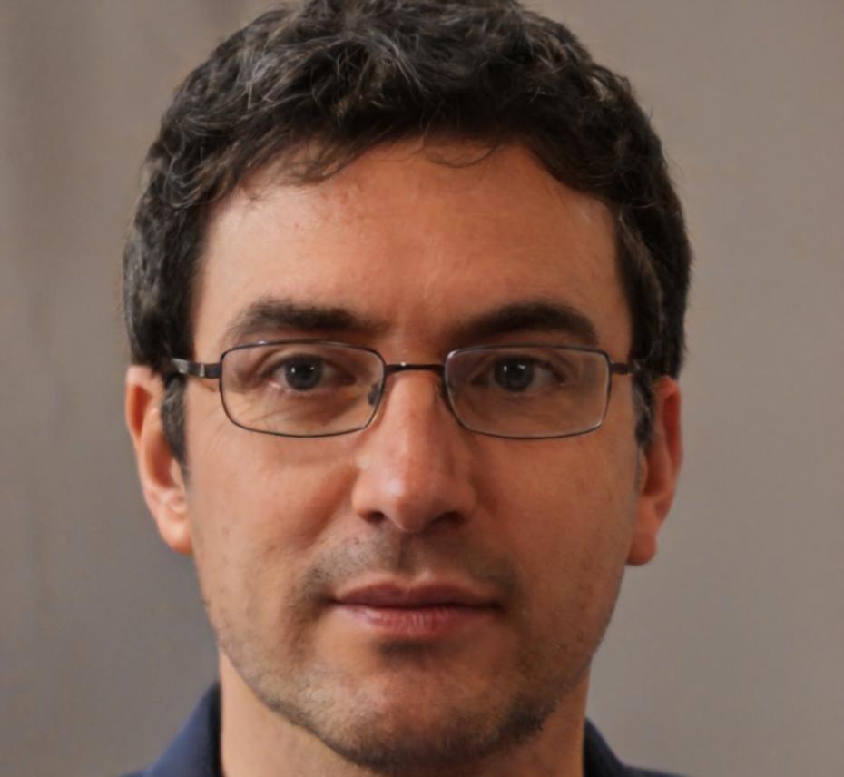 Retrato profesional de Raúl Mendoza